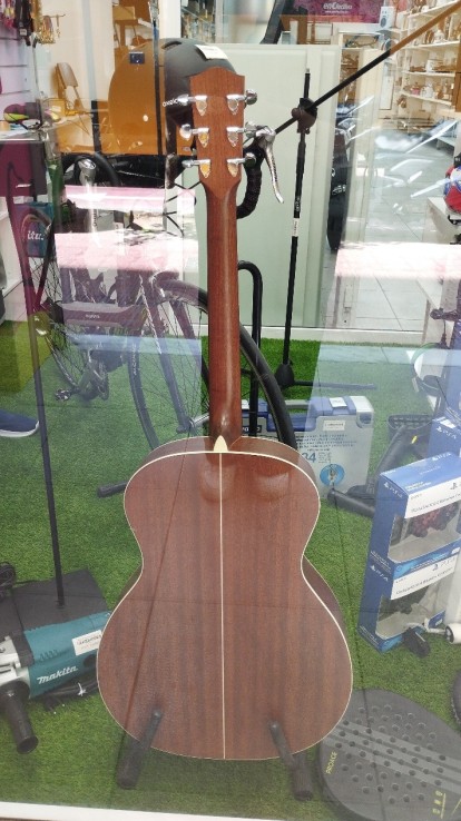 6-6-161360-2-Guit Eastman AC122