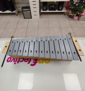 6-6-164230-1-Xilófono Sonor Am 2