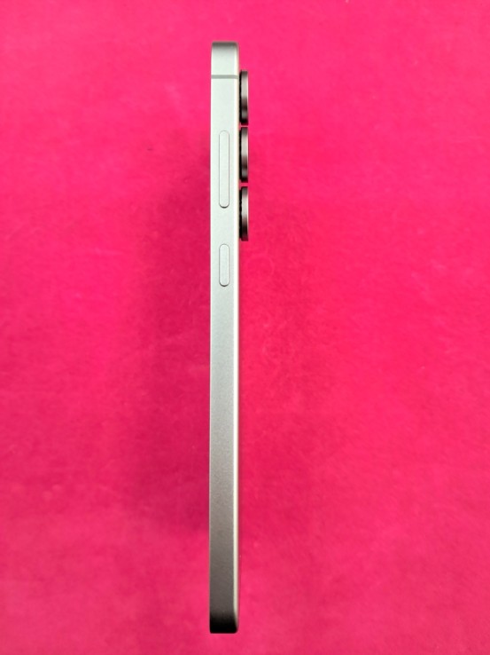 6-6-168007-4-Smartphone Samsung S25 FE 256GB