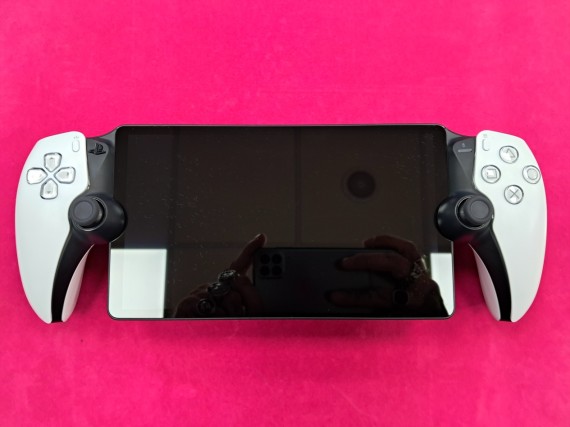 6-6-169202-2-Consola PS5 Portal