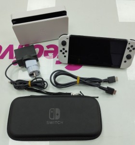 6-6-166157-1-Consola Nintendo Switch Oled Blanca 2