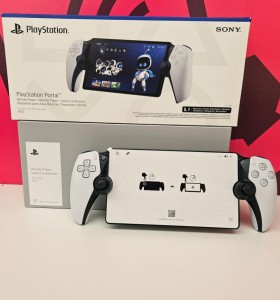 8-8-78297-1-Consola Play Station Portal CFI-Y1016