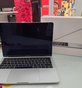6-6-167909-1-Ordenador Portátil Apple Macbook Pro 13 I5 8 256 2019 