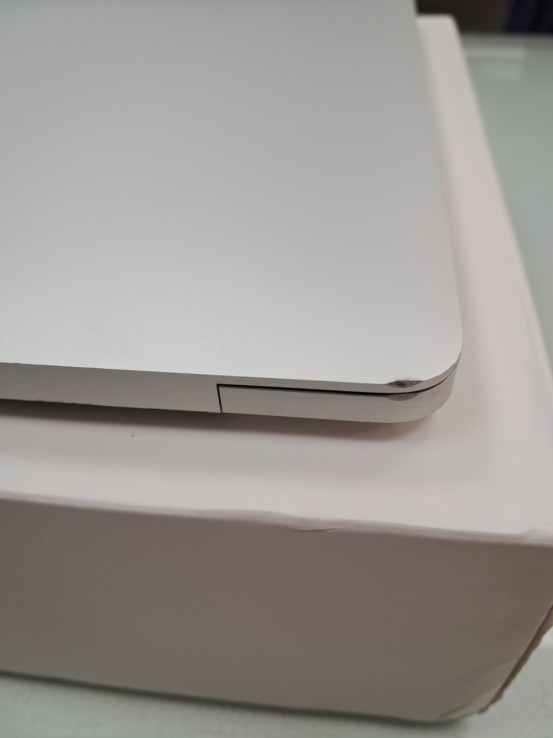 6-6-167909-3-Ordenador Portátil Apple Macbook Pro 13 I5 8 256 2019 