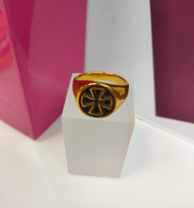 6-9-75642-1-Anillo acero dorado con cruz de hierro T24