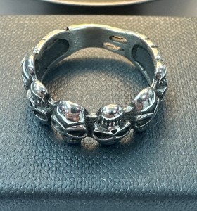 6-9-75697-1-Anillo acero plateado de calavera T23