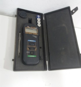 6-2-106460-1-Tacometro Digital Portatil Lutron DT-2238