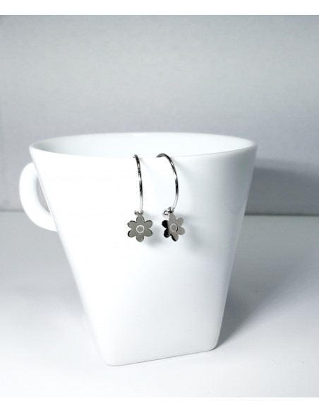 6-2-93132-1-Pendientes aro con flor 17 mm