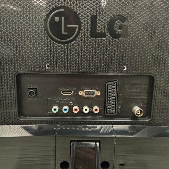 8-8-78332-3-Televisor LED LG M2232D