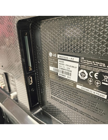 8-8-78332-4-Televisor LED LG M2232D