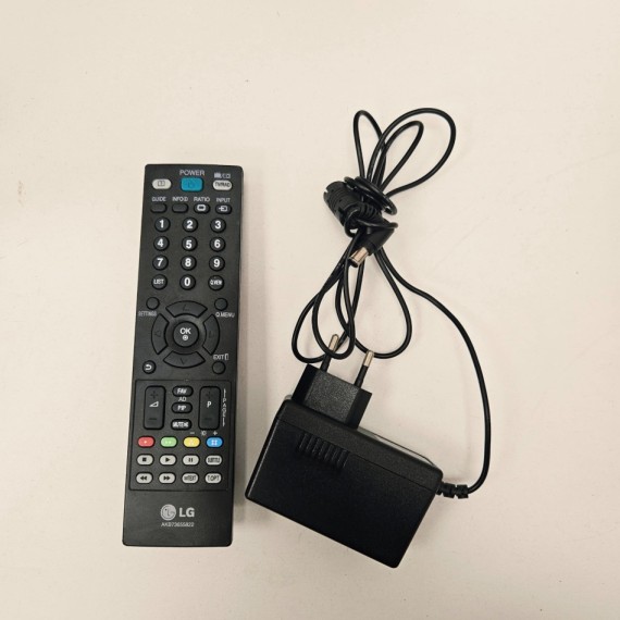 8-8-78332-6-Televisor LED LG M2232D