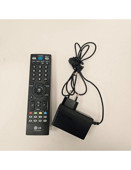 8-8-78332-6-Televisor LED LG M2232D