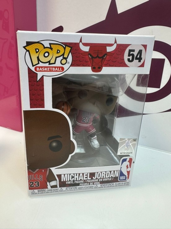 9-9-77819-1-Figura acción michael jordan 54