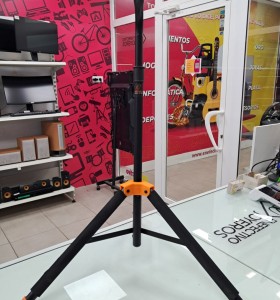 6-6-163723-1-Guitarra Soporte Ortega