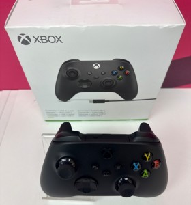 8-8-77377-1-Mando Xbox Series S 2