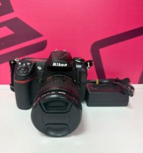 8-8-70371-1-Empuñadura camara reflex Nikon D 300 objetivo nikon 18-70