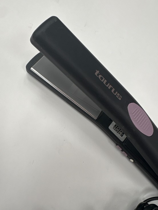 1-1-266695-1-Plancha Pelo Taurus Bma 67 70W