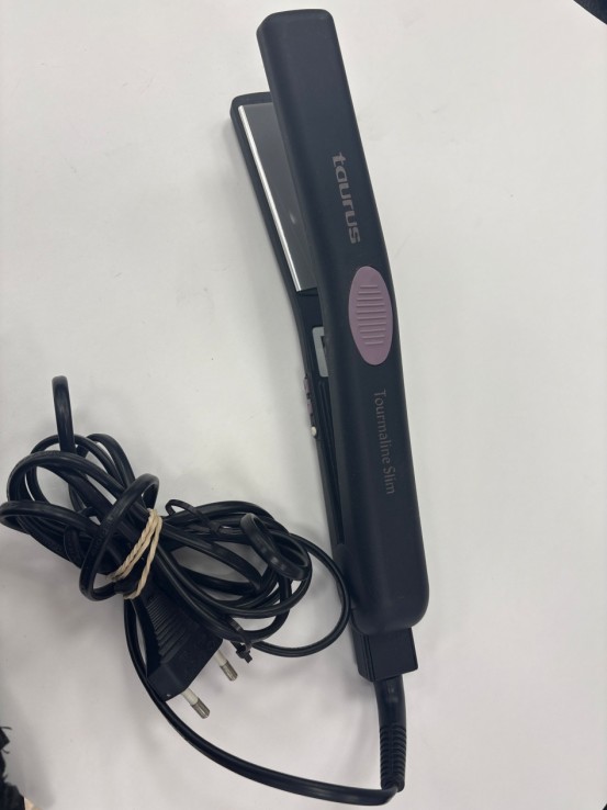 1-1-266695-2-Plancha Pelo Taurus Bma 67 70W