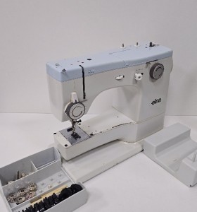 1-1-250757-1-Maquina Coser Elna Su