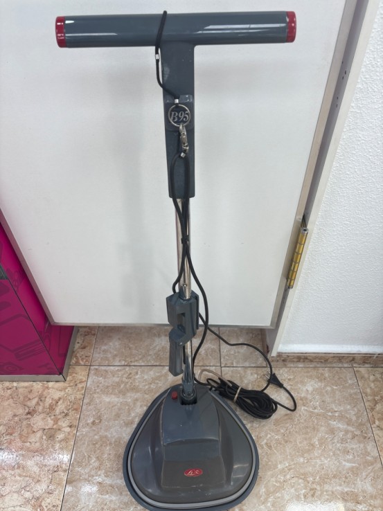1-1-260122-1-Limpieza Pulidora Enceradora Lux B95