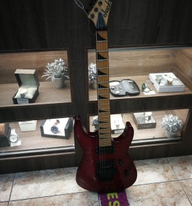 1-1-193811-1-GUITARRA ELECTRICA ROJA JACKSON