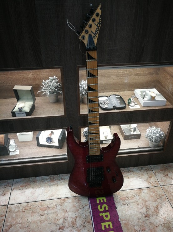 1-1-193811-1-GUITARRA ELECTRICA ROJA JACKSON