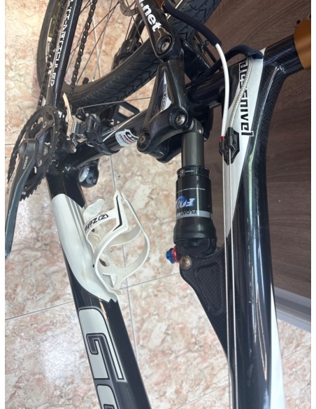 1-1-271507-4-Bicicleta Montana Gorka Dessnivel Blanca Negra 26.5 talla M 