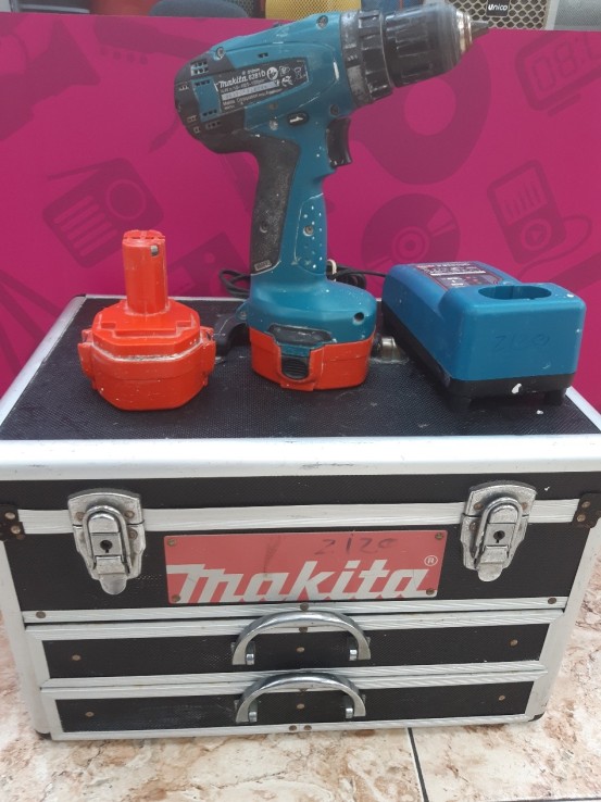 1-1-263433-1-Taladro A Bateria Makita 6281D Verde