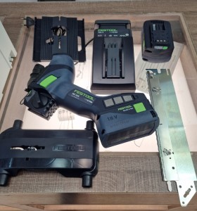 1-1-245513-1-Sierra A Batería Para Material Aislante ISC 240 EB-Basic 