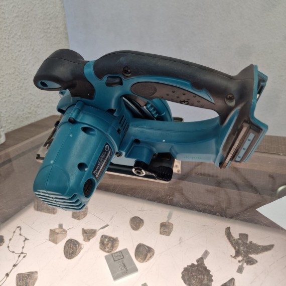 1-1-247035-2-Sierra Circular Makita DCS550Z a batería de 18V Li disco de 136 mm 