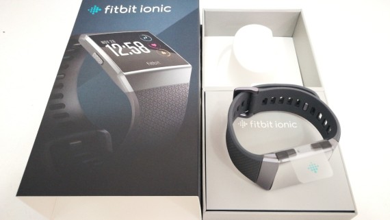 1-1-209637-1-Smartphone Reloj Deportivo - Fitbit Ionic, Plata, Pantalla LCD, GPS, Resistente Al Agua 