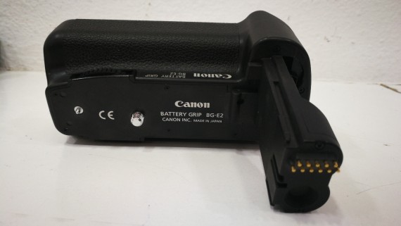 1-1-222773-1-Cargador pilas canon battery grip bg-E2 camara 