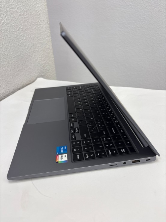 1-1-265533-3-Ordenador Portátil Samsung Galaxy Book 4 15 Intel Core I5-1335U 16GB 512GB SSD
