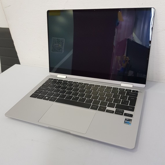 1-8-55317-2-Ordenador portátil Samsung NP730QED 8 256Gb Intelcorei5 Intel Iris Xe Graphics