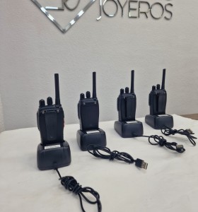 1-1-264209-1-Teléfono 4 Walkies Talkies Esynic Negros 2
