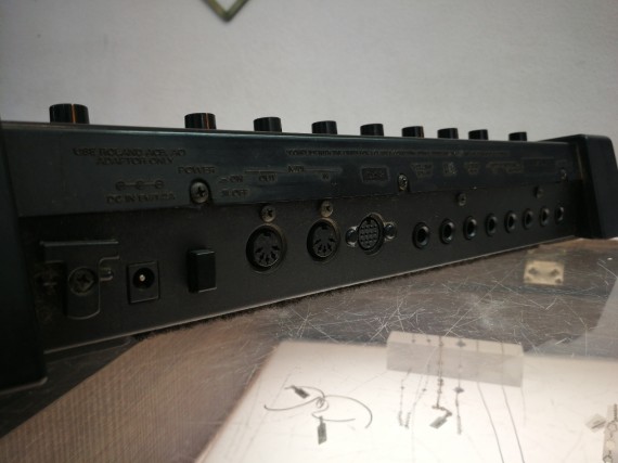 1-1-247594-2-Instrumento Cuerda Roland Gr1 Guitar Synthesizer