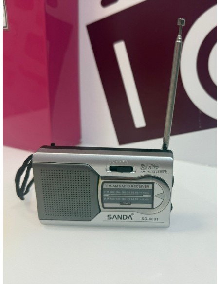 9-9-77900-4-Radio Portátil Sanda Sd-4001 A Baterias 