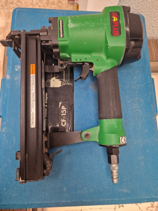 1-1-259923-1-Clavadora Neumatica Aplus Cf-15P