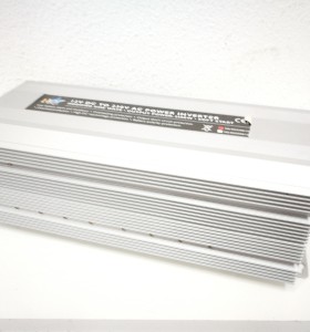 1-1-185487-1-Convertidor de tension 12v a 230v 2500w