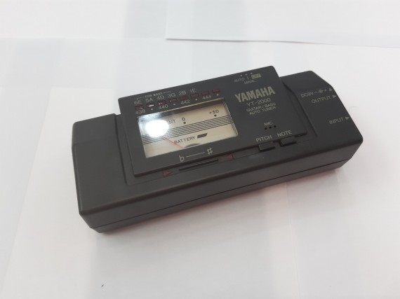 1-1-245072-1-Afinador Yamaha YT-2000 