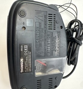 1-1-271638-1-Radio Despertador Thomson RR39 2