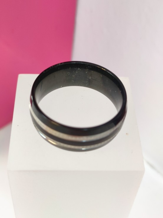 1-9-75832-1-Anillo acero negro con lineas plateadas T20
