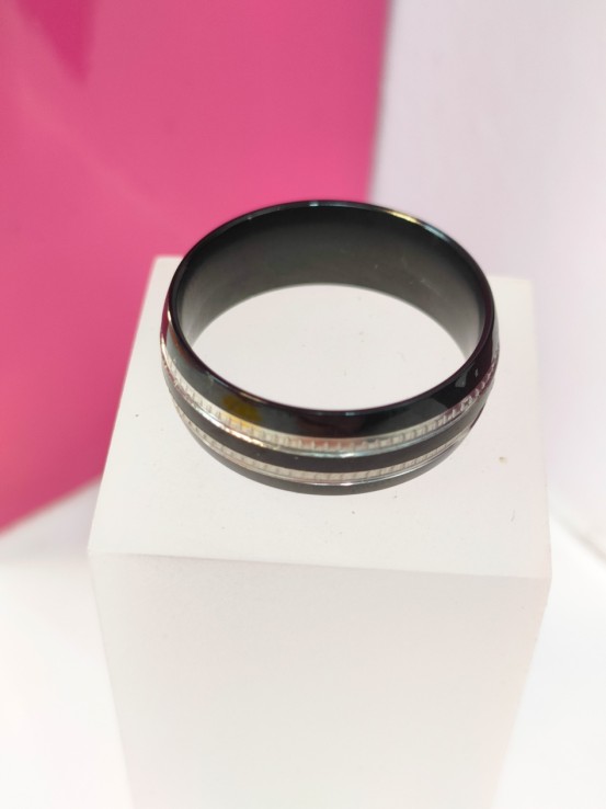 7-9-75840-1-Anillo acero negro con lineas plateadas T23