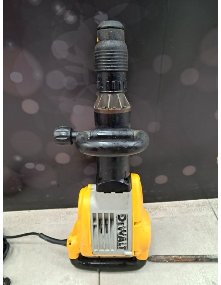 6-6-168765-1-Martillo Electrico Demoledor Dewalt D25940k