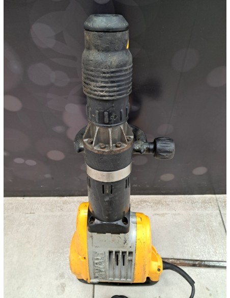 6-6-168765-3-Martillo Electrico Demoledor Dewalt D25940k