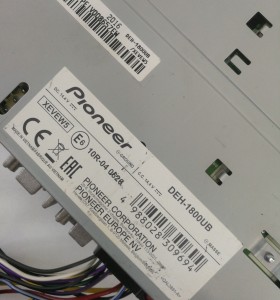 6-6-155651-1-Autorradio Pionner DEH-1800UB 2