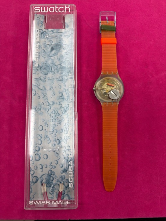6-6-168610-2-Reloj pulsera premium unisex swatch scuba 200