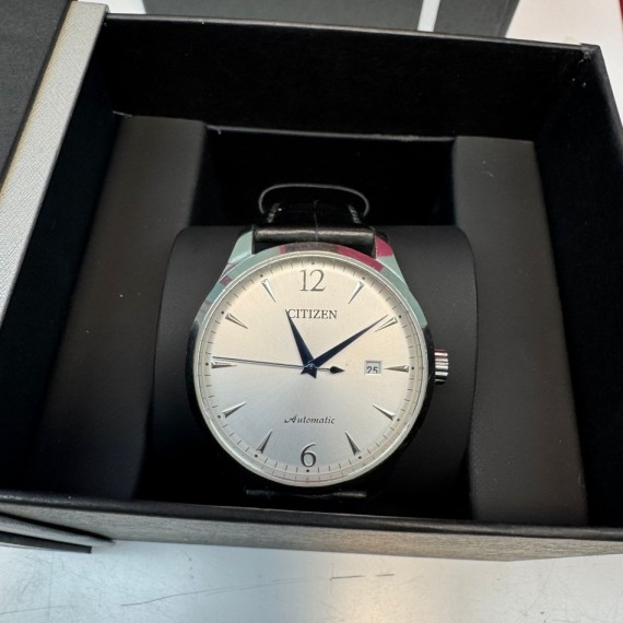 6-9-67684-2-Reloj Pulsera Premium Caballero Citizen NJ0110-18A