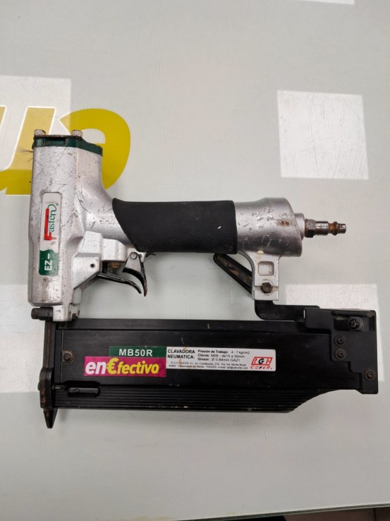 6-6-168475-1-Clavadora Neumatica EZ Fasten MB50r