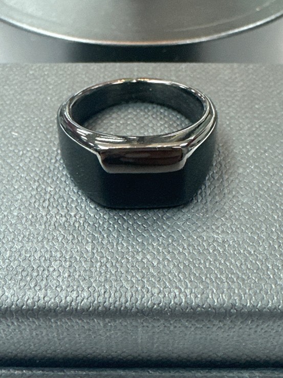 6-9-75706-1-Anillo acero negro tipo sello T13